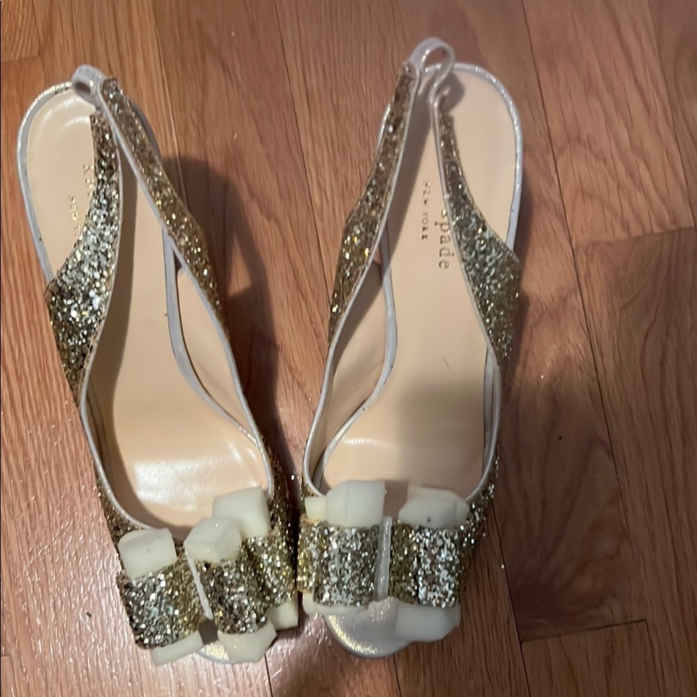 Kate Spade CHARM gold glitter peep toe, Sz 8.5 - Picture 2 of 3
